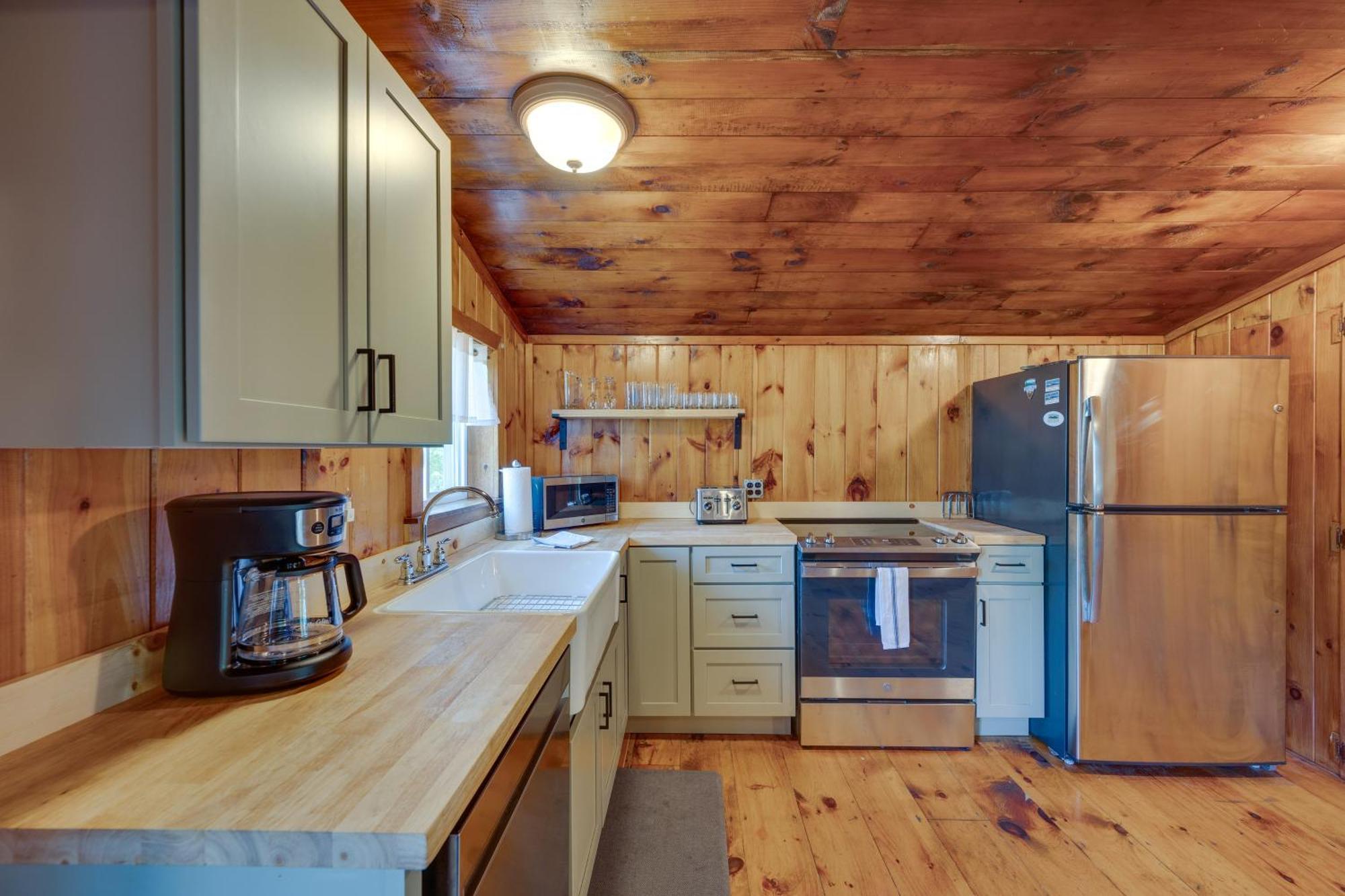 Rustic Cabin Retreat On Rangeley Lake! Eksteriør billede