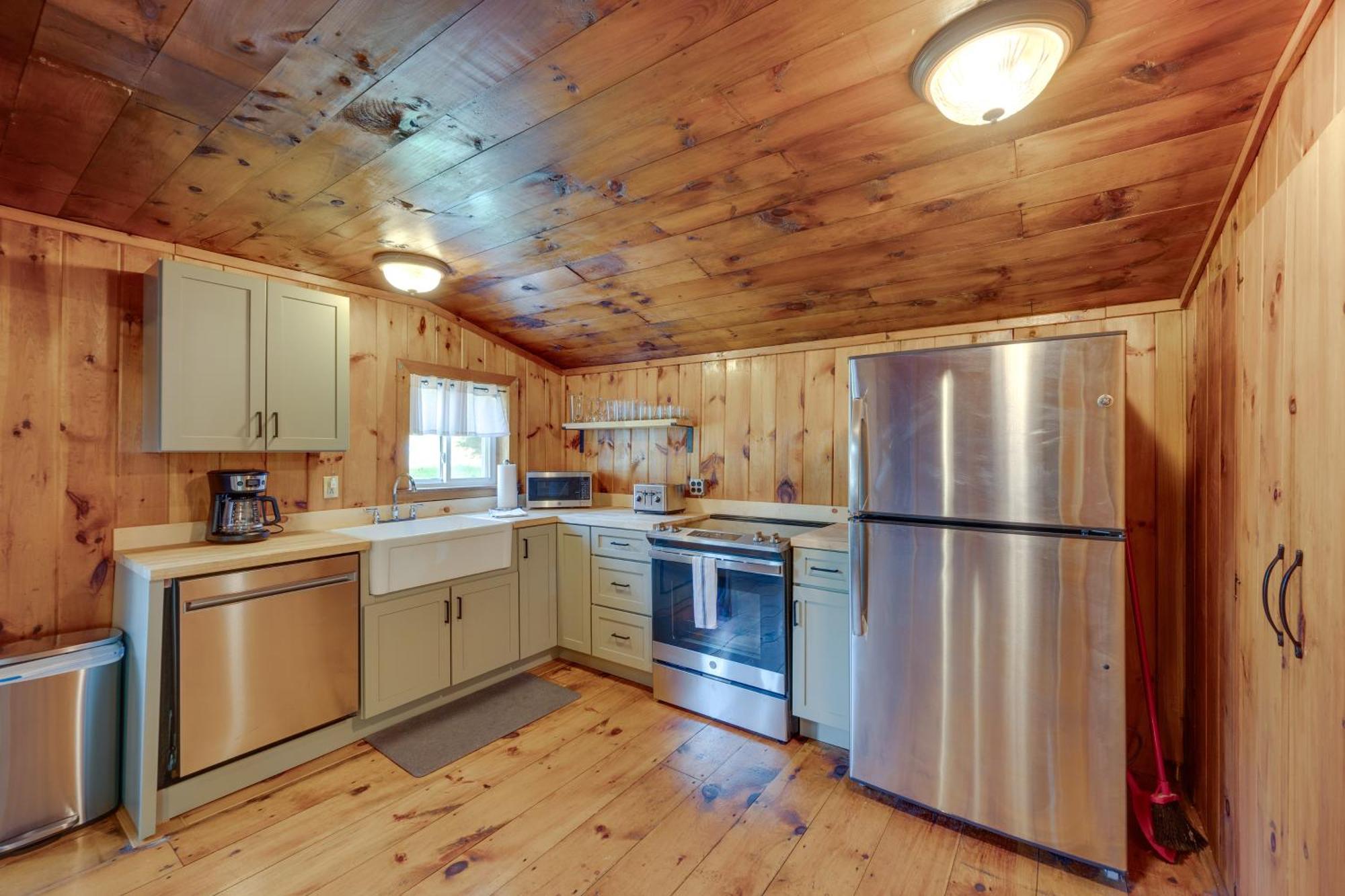Rustic Cabin Retreat On Rangeley Lake! Eksteriør billede